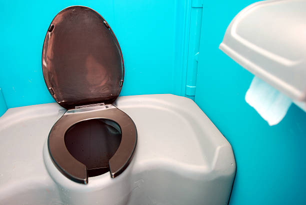 Best Affordable portable toilet rental  in Louisvle, IL