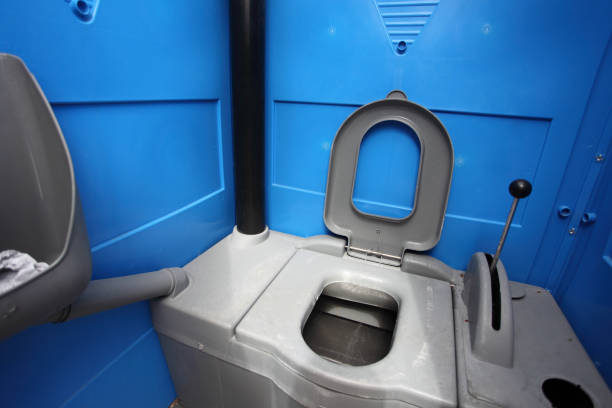 Portable bathroom rental in Louisville, IL