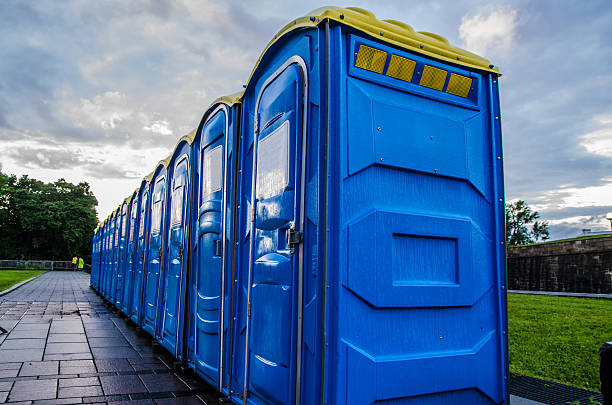 Best Construction site porta potty rental  in Louisvle, IL